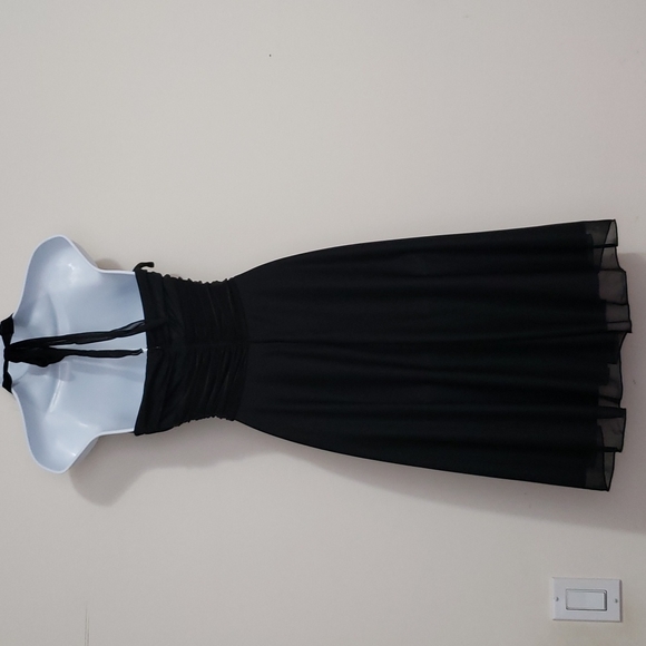 Let's Fashion Black Dress With Shawl - Picture 7 of 13